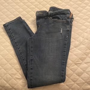 Levi’s 711 Skinny Jeans